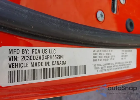 2023 Dodge Challenger Sxt z USA, uszkodzony, nr VIN 2C3CDZAG4PH652941